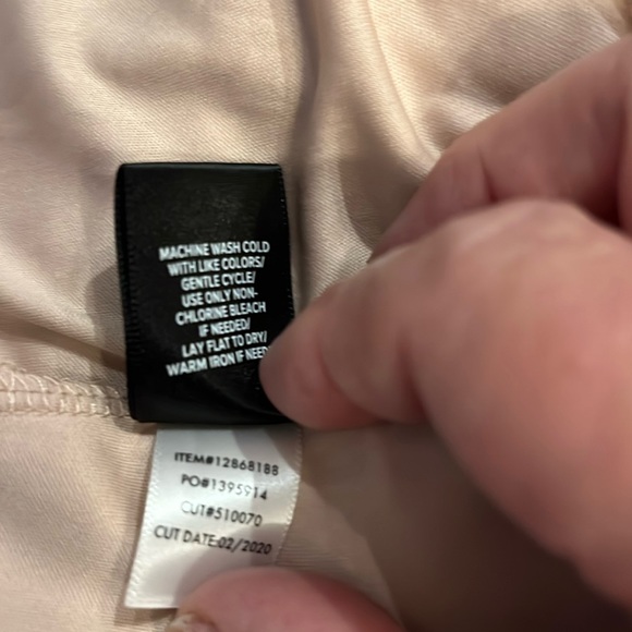 Torrid Cold Shoulder Top  Nude Color Lace with Stretch NWOT Sz 5X - Picture 14 of 14